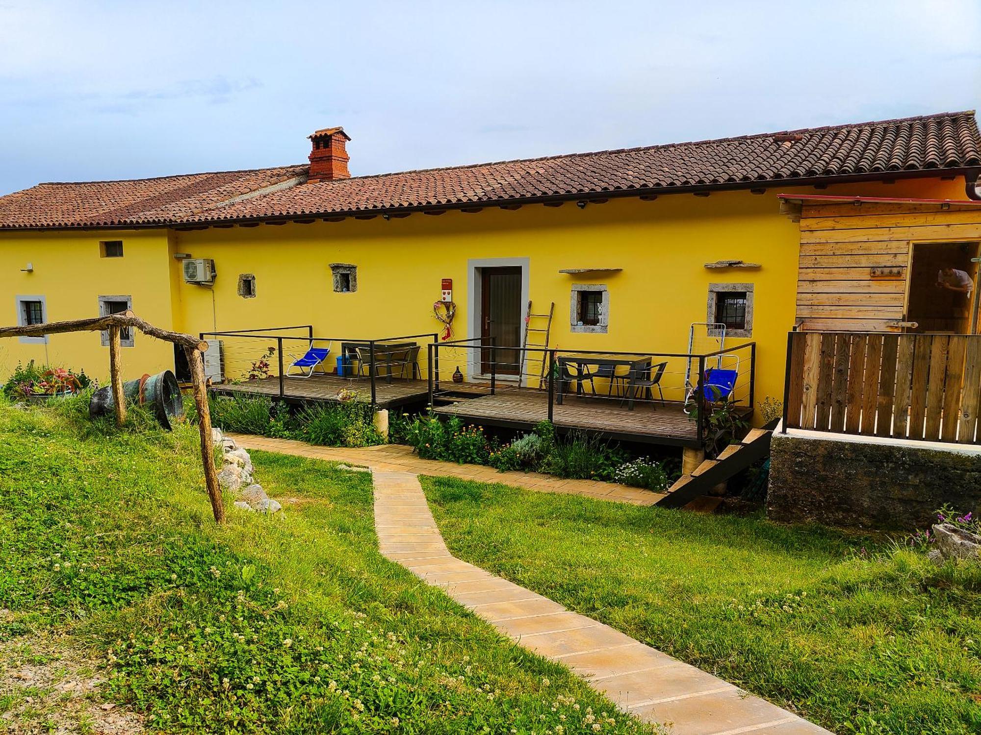 Homestead Zavadlal - Domacija Zavadlal Komen Zewnętrze zdjęcie