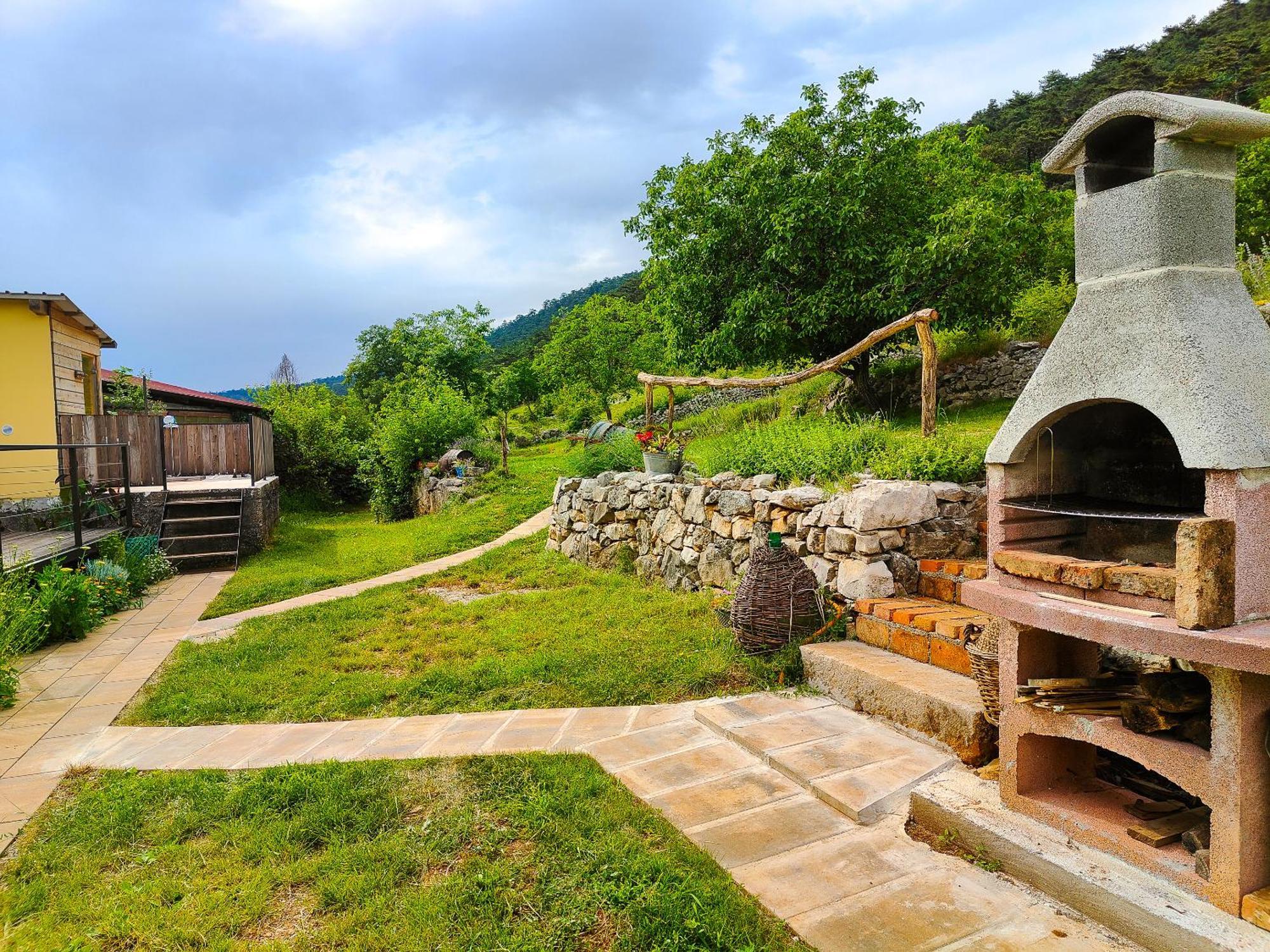 Homestead Zavadlal - Domacija Zavadlal Komen Zewnętrze zdjęcie